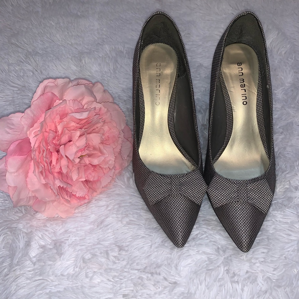 Vintage Ann Marino Grey 7.5 bow high heels